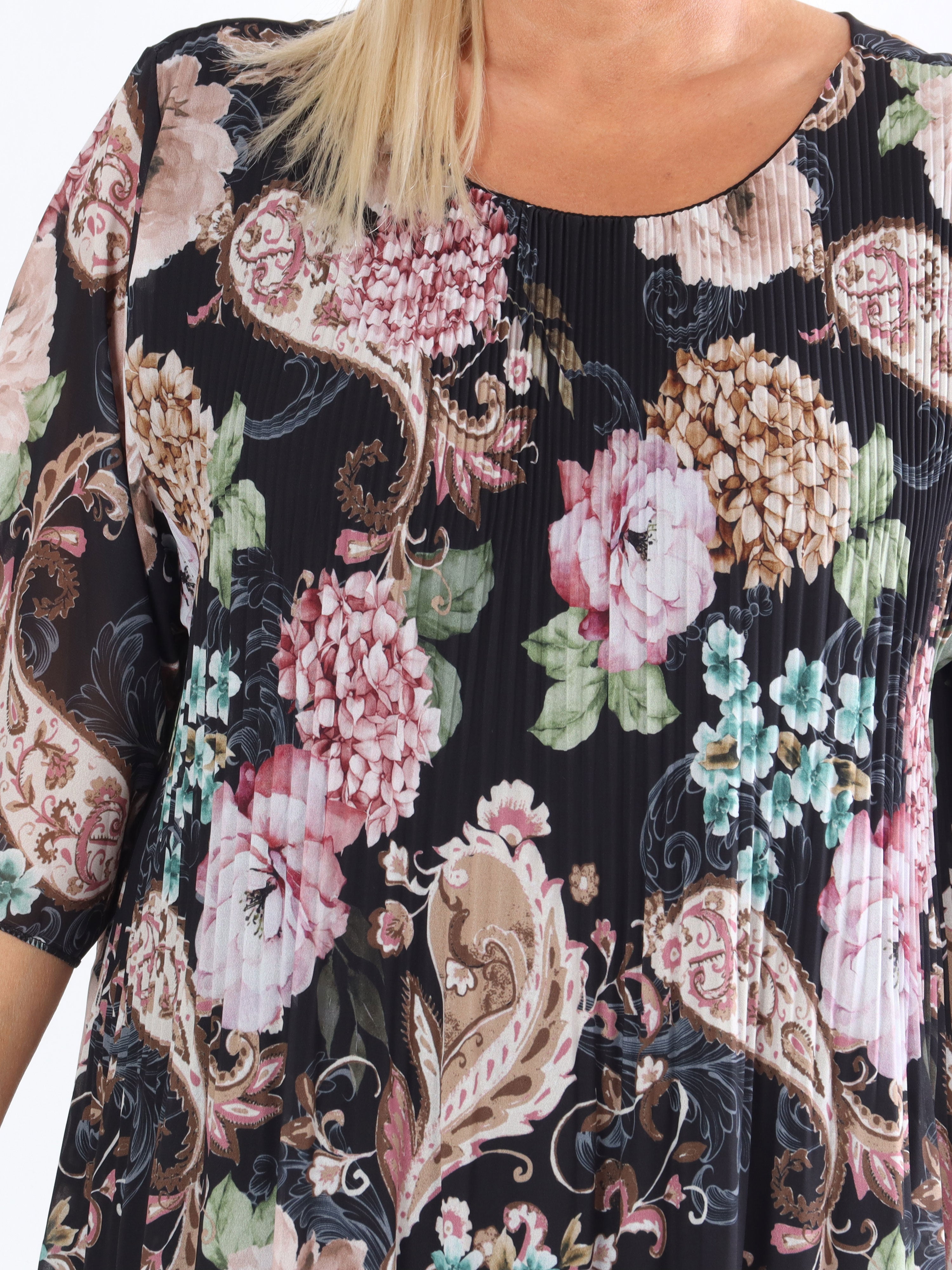 Zion Flower - Plisseret kjole med blomsterprint